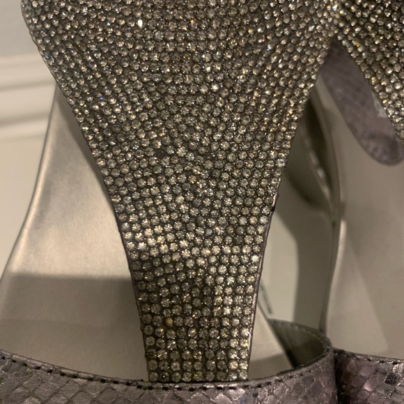 Andrew Geller Arana - Picture 4 of 10